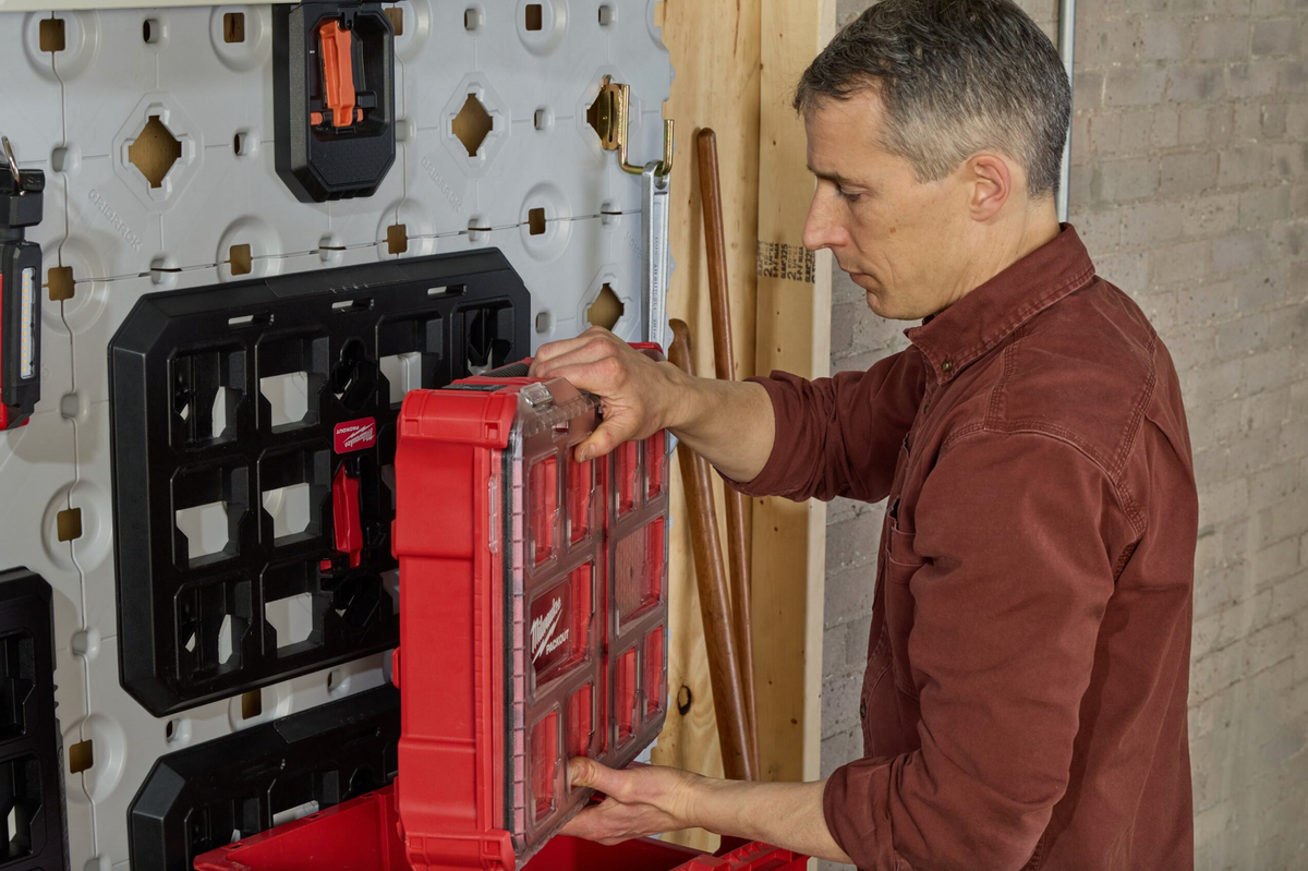 Grid Rack Solution GRIDRACK™ Truck and Garage Platforms For Vehicle Optimization